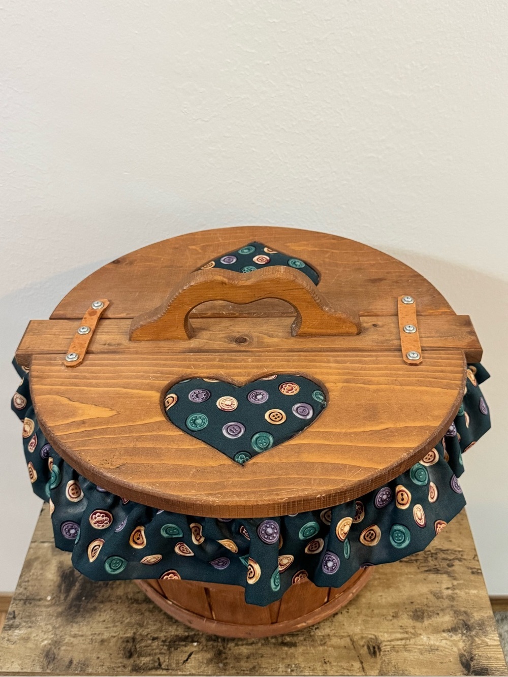 Vintage Wooden Sewing Basket with Button Print Fabric & Heart Cutouts - Picture 3 of 14